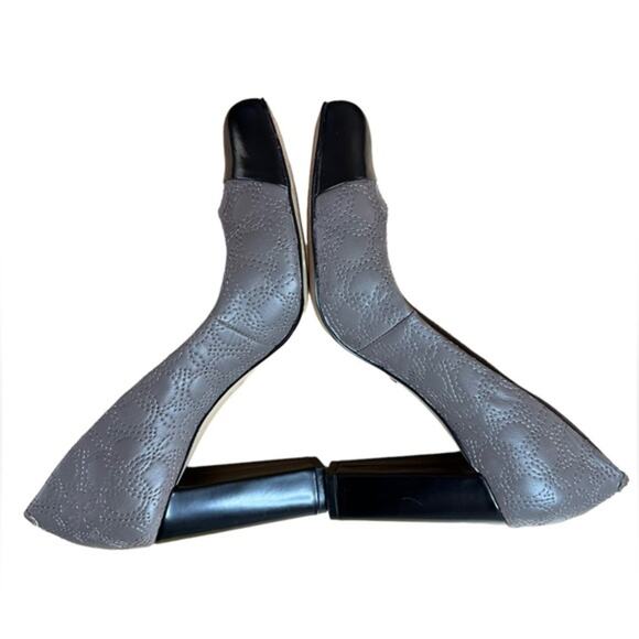 Ann Taylor gray leather quilted uppers black smooth leather cap toe size 7 - Picture 4 of 10